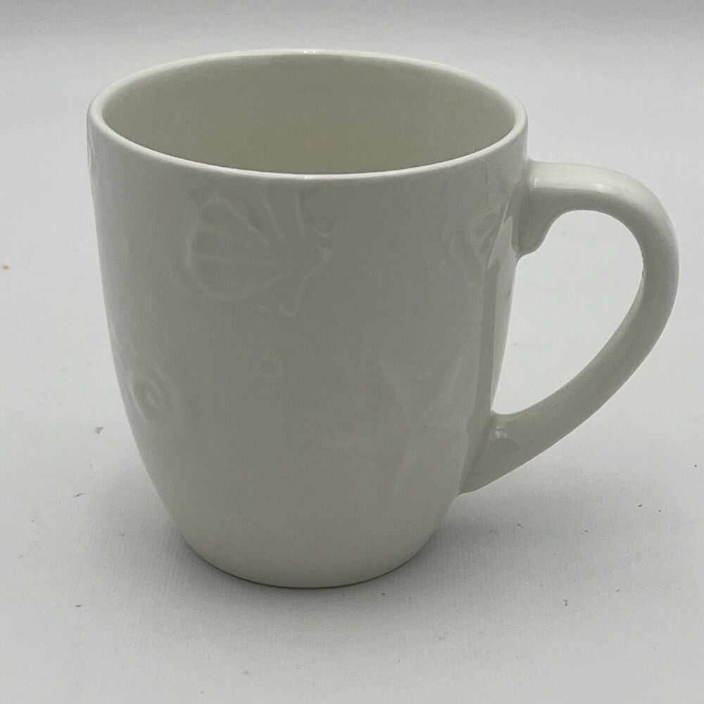 One Thomson Pottery Embossed SEASHELLS Coffee Mugs Creamy White Beach Shells EUC